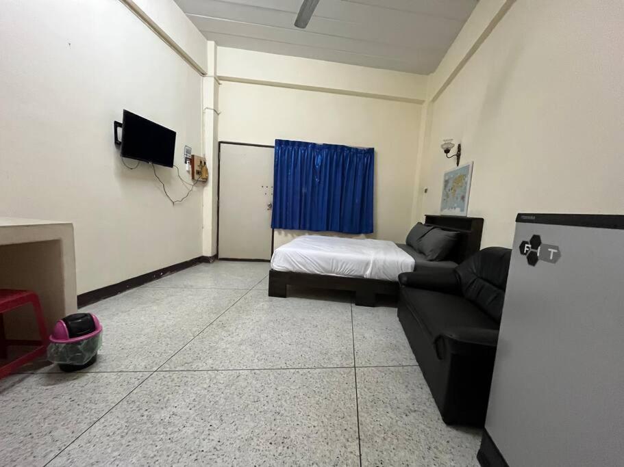 Room101 In Wanna Apartment Pattaya Exterior photo